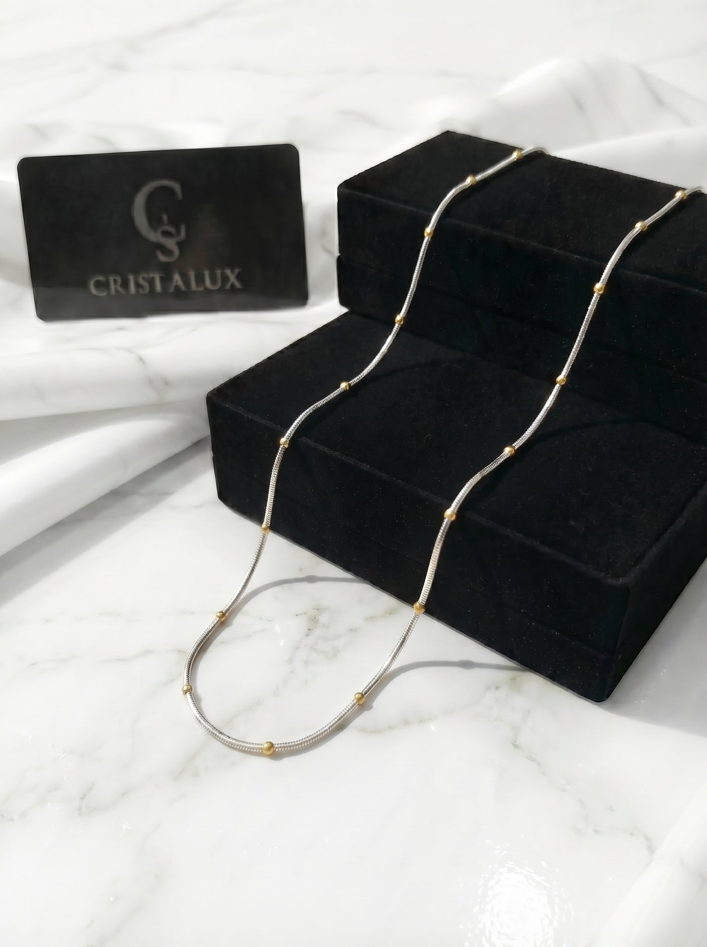 CADENA FINA CON PEPAS DORADAS PREMIUM | 1MM - 50CM